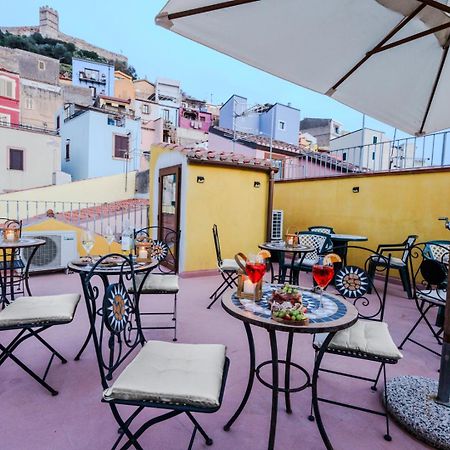 S'Apposentu - Un'Angolo Di Paradiso Con La Vista Sul Castello Боза Екстериор снимка